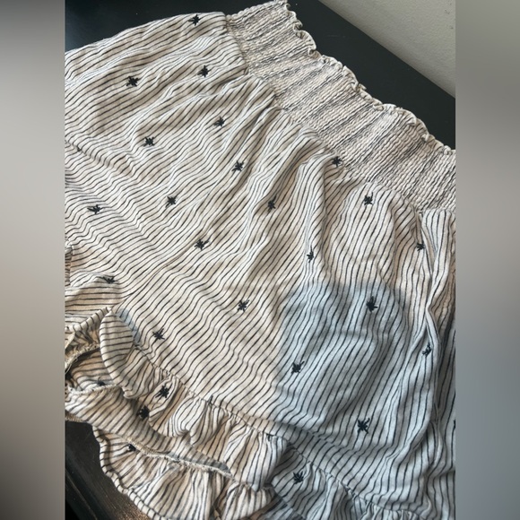 American eagle striped high waisted shorts - Picture 2 of 4